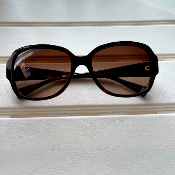 New Coach Sunglasses HC8015 - Picture 4 of 5